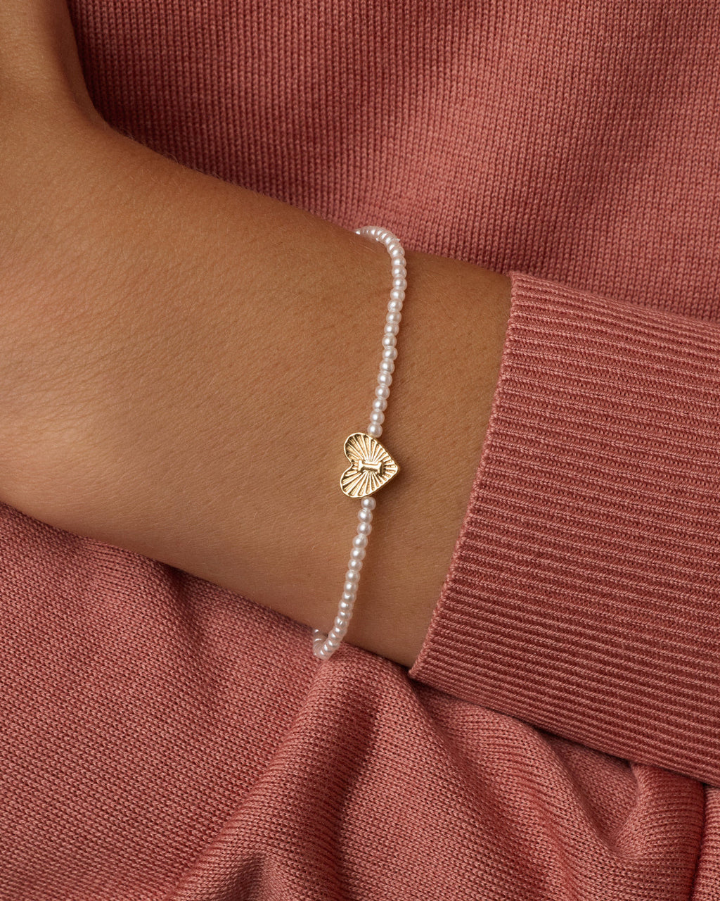 Pearl Vintage Heart Alphabet Bracelet