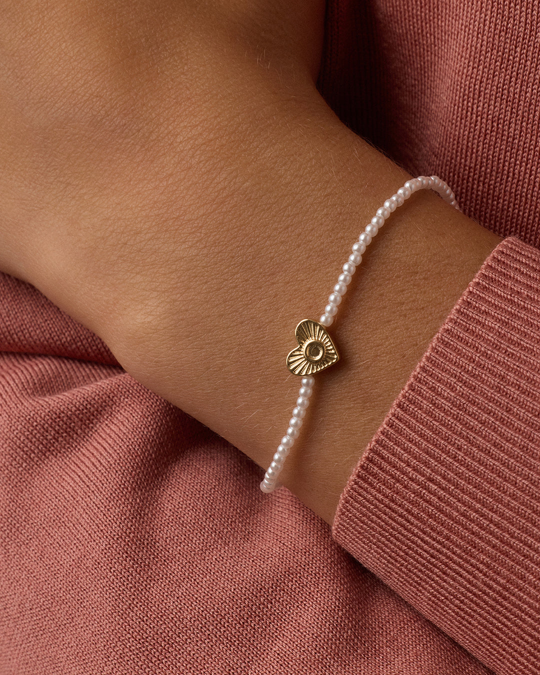 Pearl Vintage Heart Alphabet Bracelet