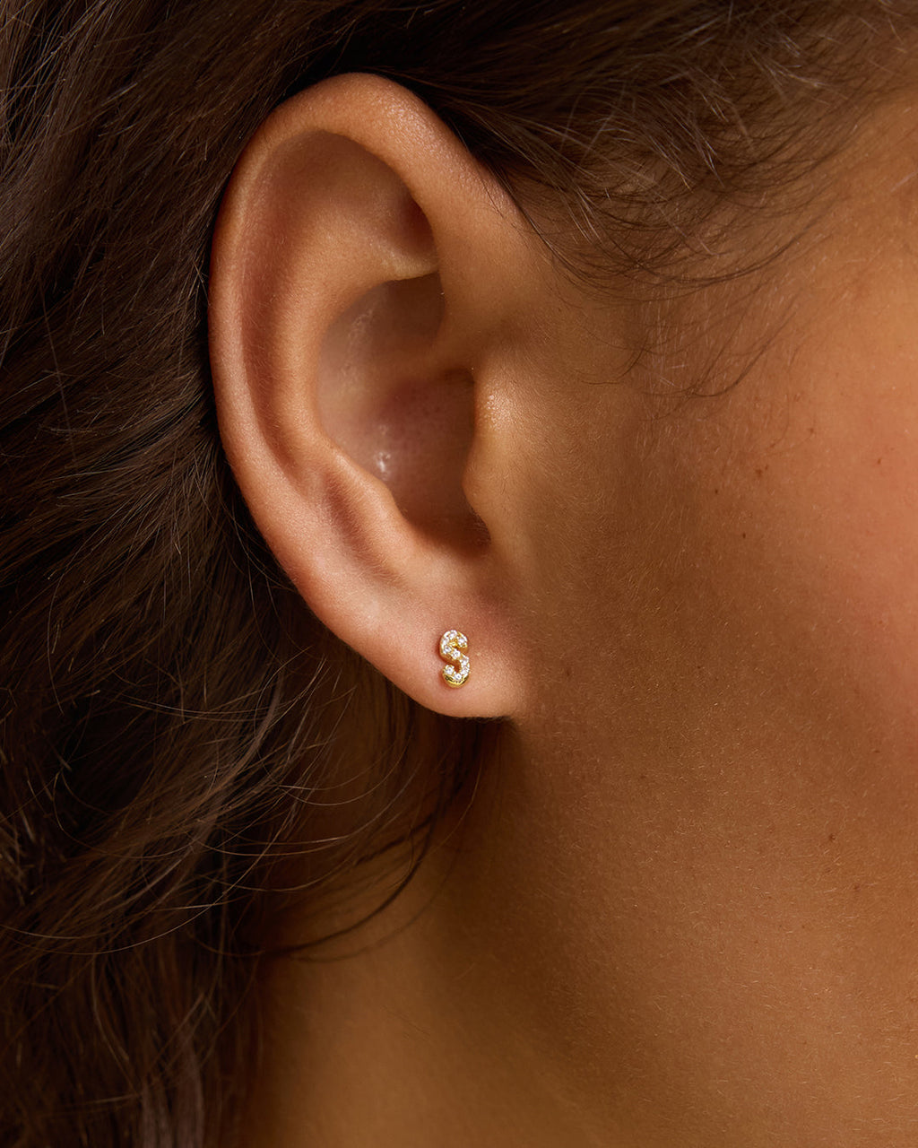 Wilder Shimmer Alphabet Single Stud