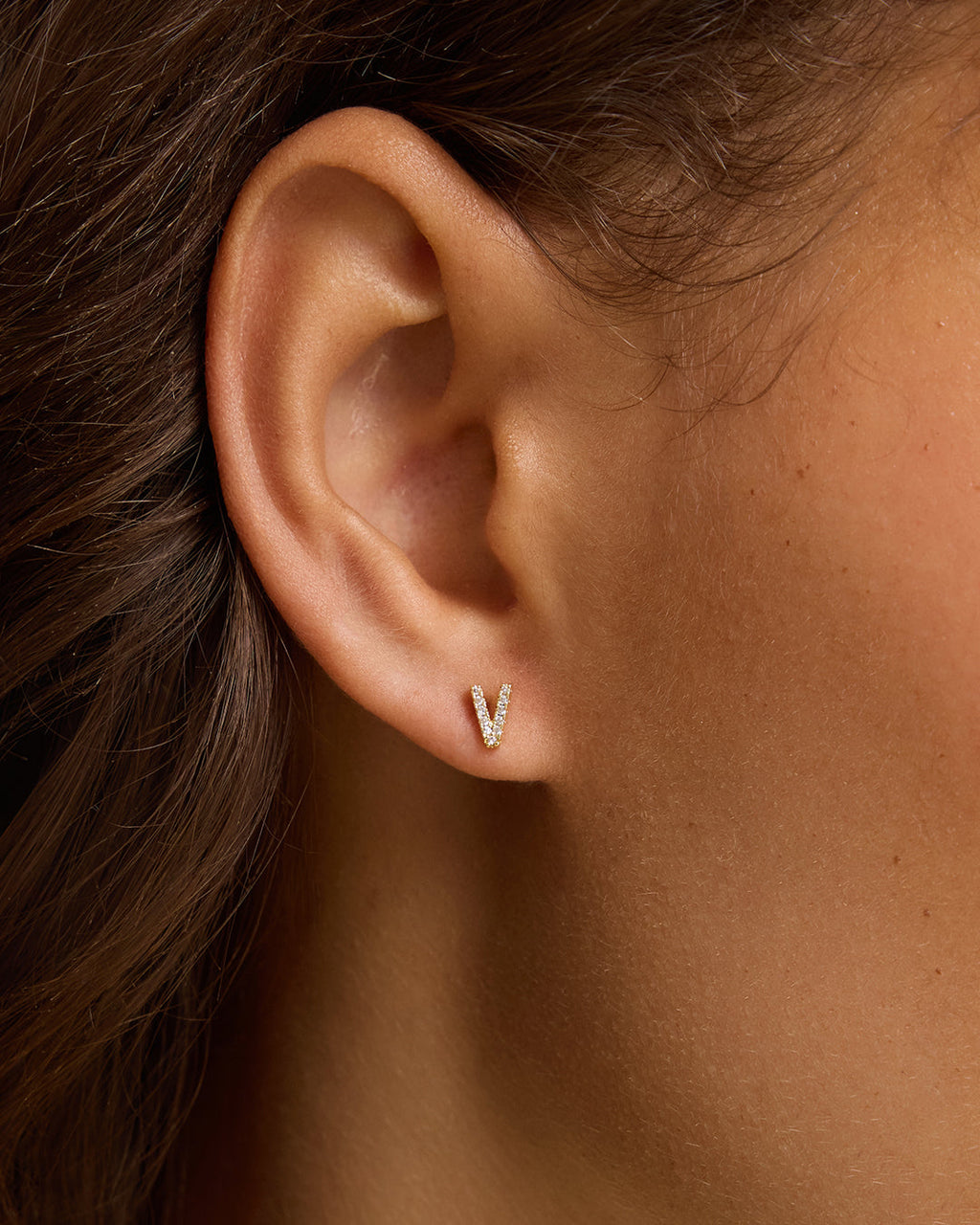 Wilder Shimmer Alphabet Single Stud